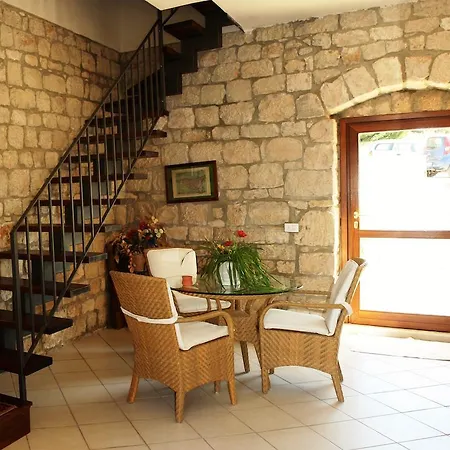 Madonna Del Monte Farm stay Modica